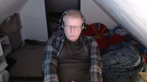 Snapshot of cebas chatting on March 2025 01:17:01 PM cebas online show from March 2025 01:17:01 PM