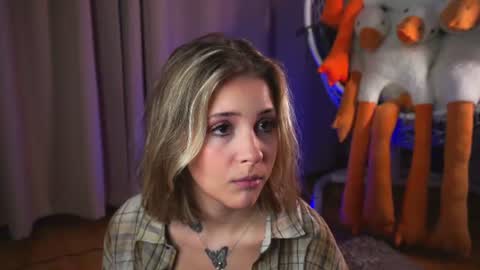 Snapshot of ceceliapidcock chatting on June 2026 07:17:01 PM Lina online show from June 2026 07:17:01 PM