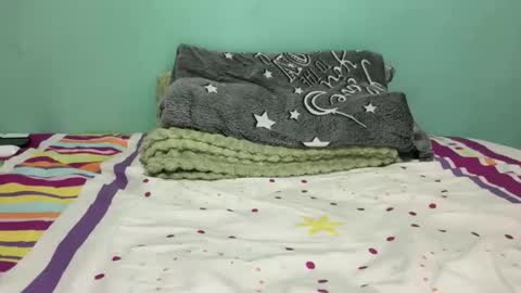 ceci1218 online show from April 2026 06:40:01 AM