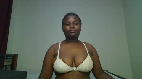 ceepretty25 online show from December 2025 10:29:01 PM