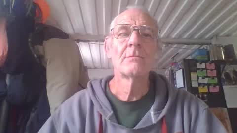 Chuck online show from November 2025 10:41:02 PM