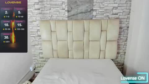 Snapshot of celesste_doll chatting on October 2025 01:34:02 PM CELESSTE online show from October 2025 01:34:02 PM