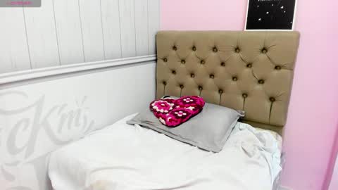 Snapshot of celeste_cortes chatting on February 2025 09:04:01 PM Celeste online show from February 2025 09:04:01 PM