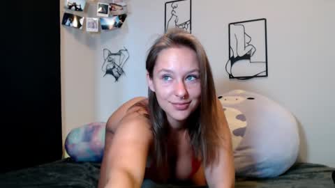 Snapshot of celeste_xxoo chatting on October 2025 01:17:02 PM celeste_xxoo online show from October 2025 01:17:02 PM