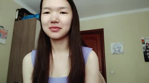 Molly online show from May 2026 10:12:02 AM