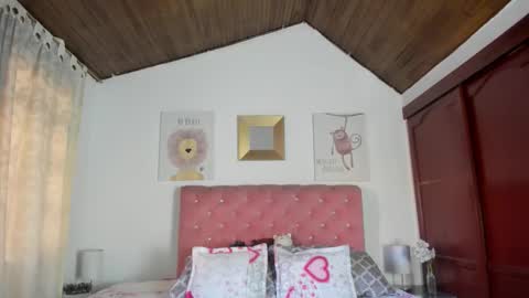 Snapshot of celesteredds chatting on October 2025 11:32:02 AM Celeste online show from October 2025 11:32:02 AM