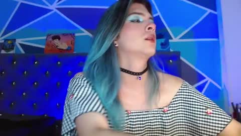 I am Valentinn online show from November 2025 12:09:02 AM