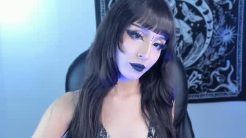   online show from February 2025 01:22:01 AM