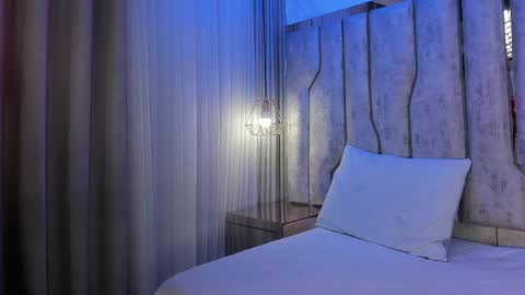 celestte_sm online show from April 2026 07:41:01 PM