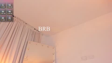 Snapshot of celia_dubois chatting on January 2025 12:16:02 AM Ari online show from January 2025 12:16:02 AM