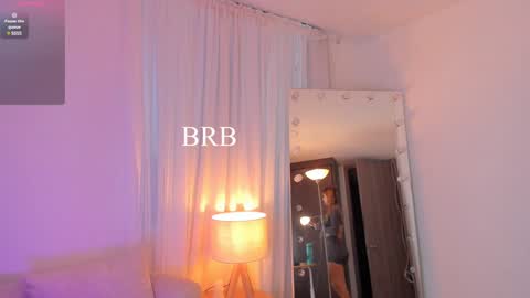 Snapshot of celia_dubois chatting on January 2025 11:07:01 PM Ari online show from January 2025 11:07:01 PM