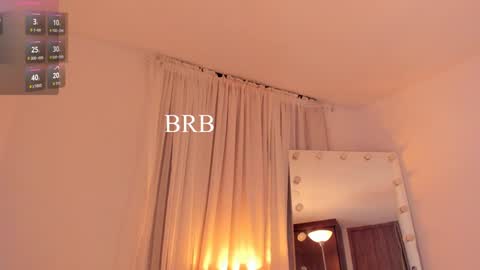 Snapshot of celia_dubois chatting on February 2025 11:27:01 PM Ari online show from February 2025 11:27:01 PM