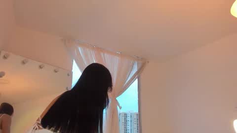 Snapshot of celia_dubois chatting on September 2025 06:41:02 PM Ari online show from September 2025 06:41:02 PM