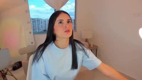 Snapshot of celia_dubois chatting on September 2025 09:09:02 PM Ari online show from September 2025 09:09:02 PM