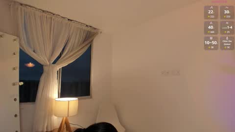 Snapshot of celia_dubois chatting on November 2025 09:58:01 PM Ari online show from November 2025 09:58:01 PM