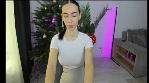 Snapshot of celine_roxelle chatting on November 2025 11:58:01 AM Celine Roxelle online show from November 2025 11:58:01 AM
