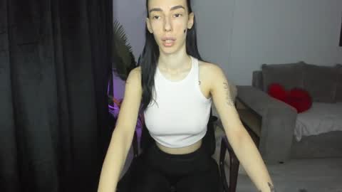 Snapshot of celine_roxelle chatting on April 2026 08:29:01 PM Celine Roxelle online show from April 2026 08:29:01 PM
