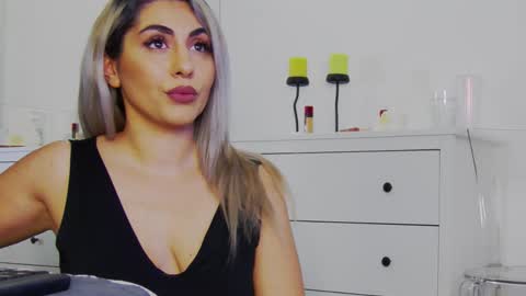 CelineMeyer online show from November 2025 06:34:01 AM