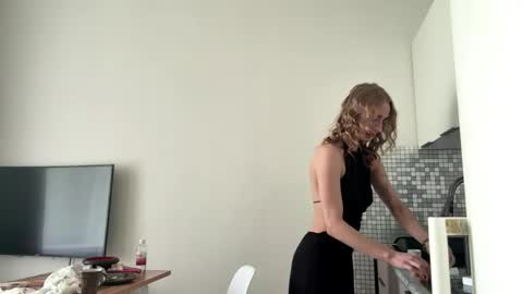 Amilia online show from June 2026 02:46:01 AM