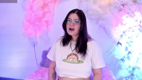 Snapshot of centaurigirls chatting on January 2025 08:46:01 PM Hello guys my name is Sofi and Lizzie and Vanessa online show from January 2025 08:46:01 PM
