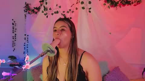 Hello guys my name is Sofi and Lizzie and  Vanessa online show from December 2025 01:15:02 AM