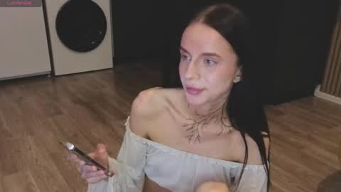 Snapshot of ceserisisi chatting on April 2026 10:56:02 PM Livia online show from April 2026 10:56:02 PM