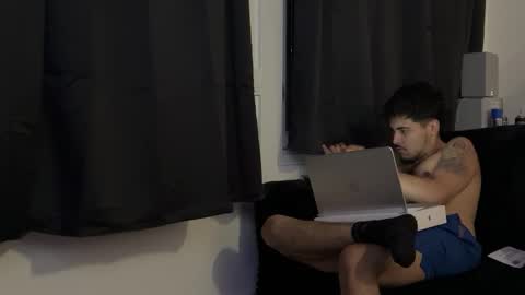 cezarthebreeder online show from March 2026 03:33:02 AM