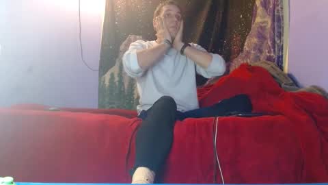 Snapshot of cguffey2284 chatting on January 2025 10:40:01 PM cguffey2284 online show from January 2025 10:40:01 PM