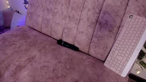 charlotte online show from April 2026 07:58:01 PM