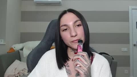 Kate online show from February 2025 10:04:02 AM