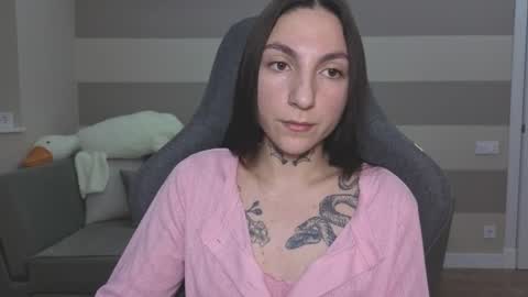 Kate online show from November 2025 06:02:01 AM