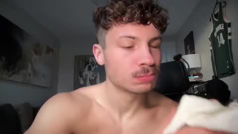 Snapshot of chadtitan chatting on October 2025 12:04:02 PM ChadTitan online show from October 2025 12:04:02 PM