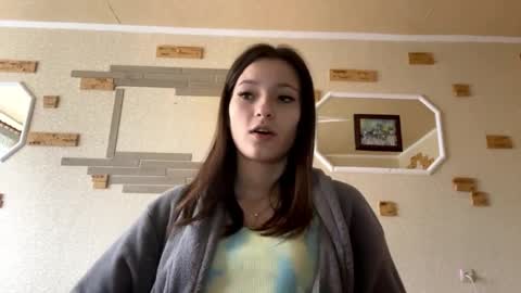 Luna online show from March 2026 08:04:01 AM