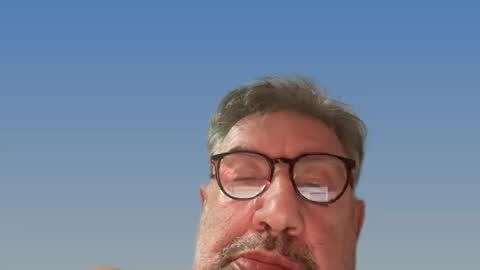 Snapshot of champsex305610 chatting on October 2025 06:11:01 AM champsex305610 online show from October 2025 06:11:01 AM