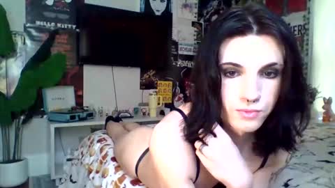 chanel2002 online show from October 2025 03:11:02 PM