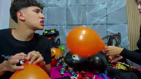 Snapshot of chanellandmax chatting on October 2025 01:11:01 PM Chanellandmax online show from October 2025 01:11:01 PM