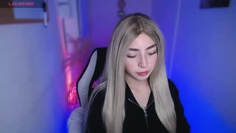 Snapshot of channel_blonde_a chatting on April 2026 11:47:02 PM channel_blonde_a online show from April 2026 11:47:02 PM