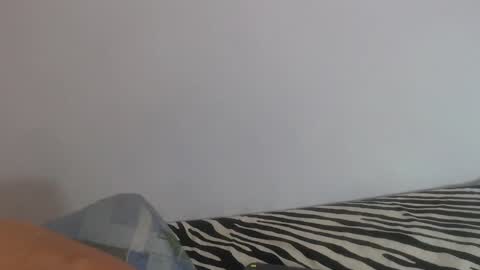 Raquel  online show from January 2025 12:01:02 PM