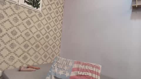 Raquel  online show from February 2025 12:06:02 PM