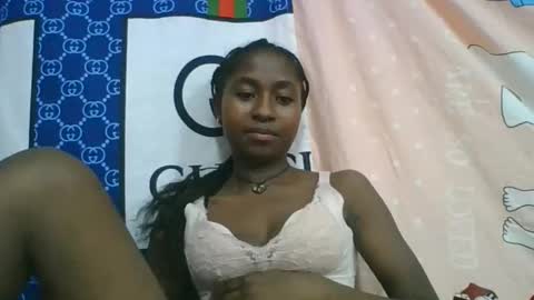 chantale483461 online show from March 2026 06:00:01 PM
