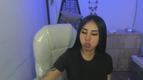 Chantall online show from November 2025 04:26:02 AM