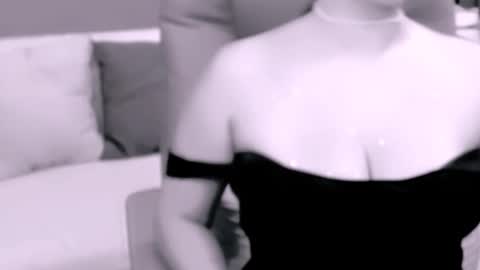 The Queen online show from October 2025 04:11:01 AM