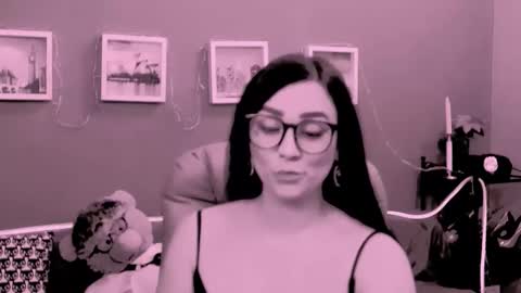 The Queen online show from February 2026 09:24:02 PM