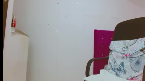 Snapshot of chantalsemenova2023 chatting on February 2026 02:05:01 PM chantal sweety and horny latina for u online show from February 2026 02:05:01 PM