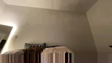 Snapshot of charismasweets chatting on September 2025 03:39:02 AM charismasweets online show from September 2025 03:39:02 AM