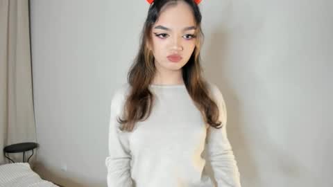 Snapshot of charitybergeaux chatting on December 2025 07:05:01 AM MIchelle online show from December 2025 07:05:01 AM