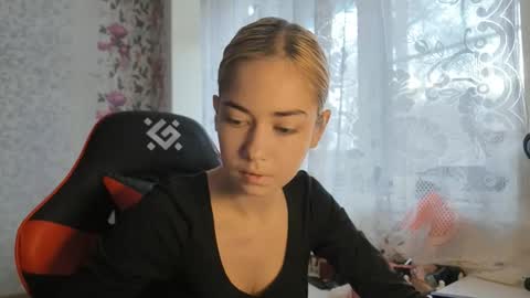 Nancy online show from November 2025 07:20:02 AM