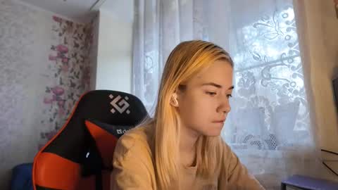 Nancy online show from November 2025 08:02:02 AM