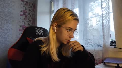 Nancy online show from November 2025 07:30:02 AM