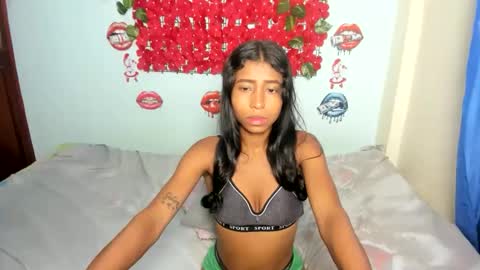 charley_hot online show from October 2025 05:35:02 PM